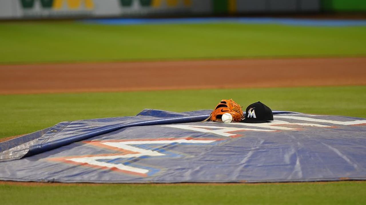 Miami Marlins History: Marlins Sign First Player